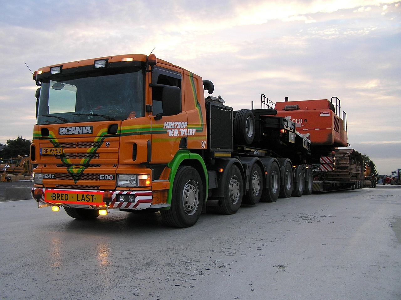 Transport agabaritic: ce autorizații și escortă sunt necesare